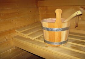 Bezpieczeństwo w saunie – czapka do sauny