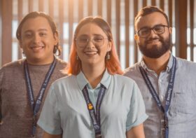 Elementy ubioru wykorzystywane w identyfikacji wizualnej organizacji