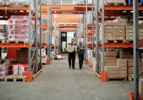 Logistyka zewnętrzna a integracja działań transportowych i magazynowych